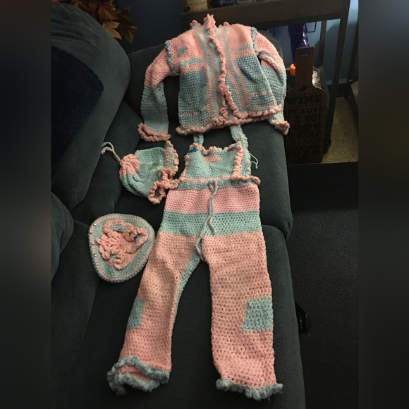 Crotchet hand knitted set
